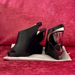 Charline De Luca 'Delaunay' sling back black booties